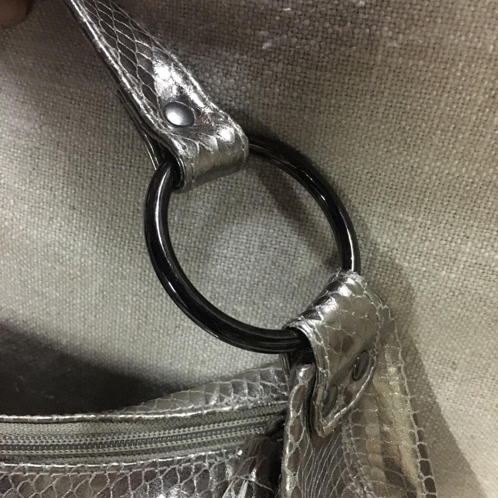 Metallic Silver Handbag - Picture 2 of 6